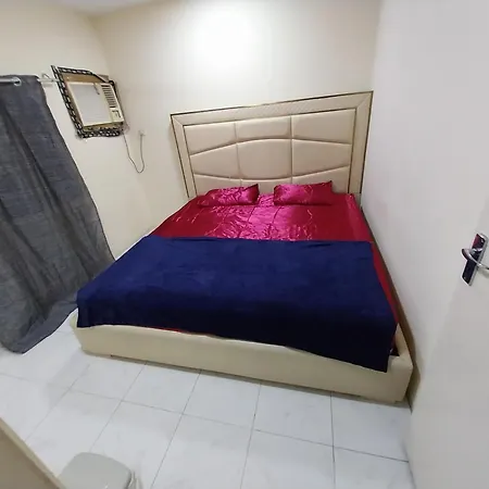 Room Available In One Bedroom Appartment Charjah Extérieur photo
