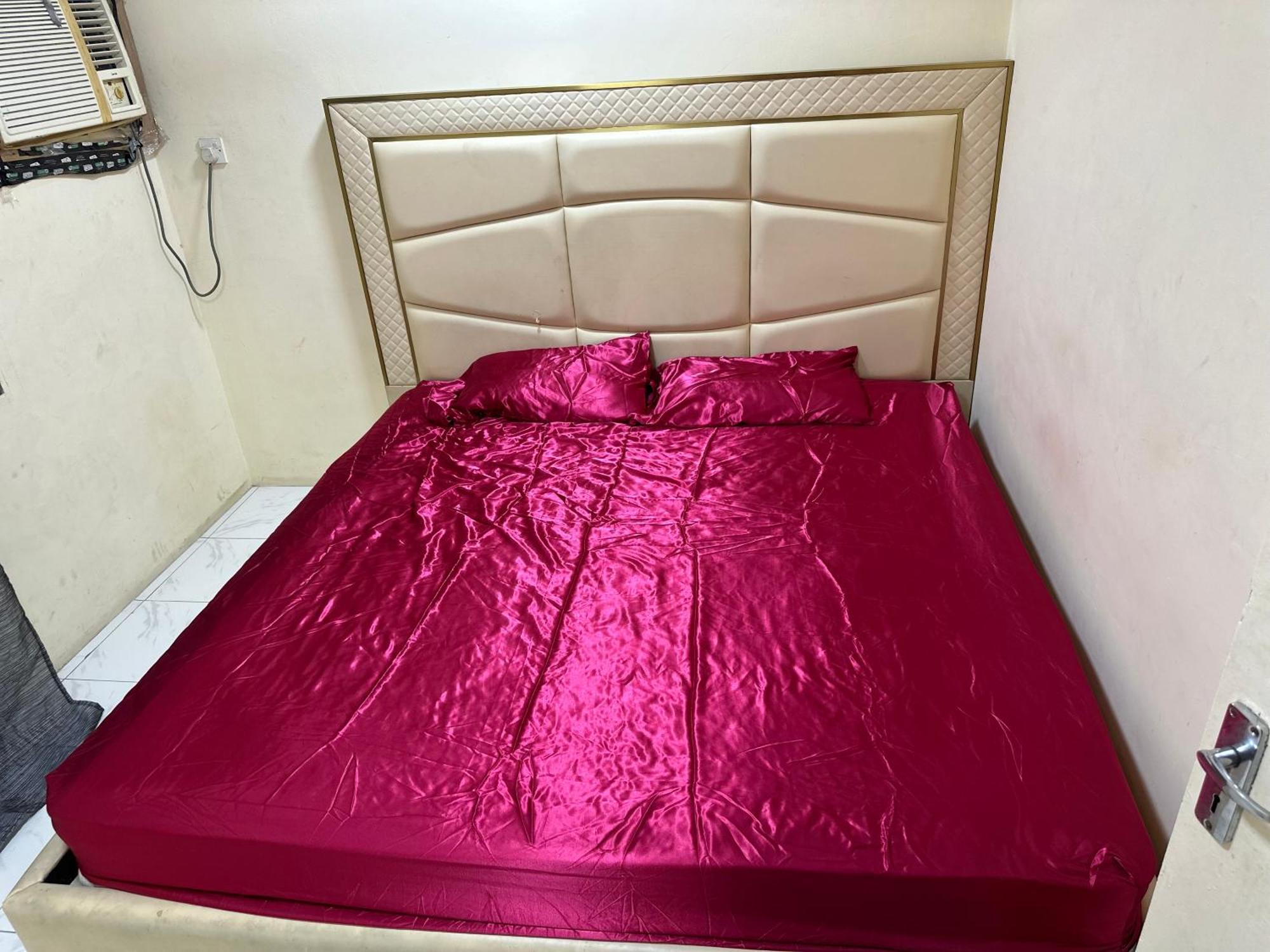 Available In One Bedroom Apartment *